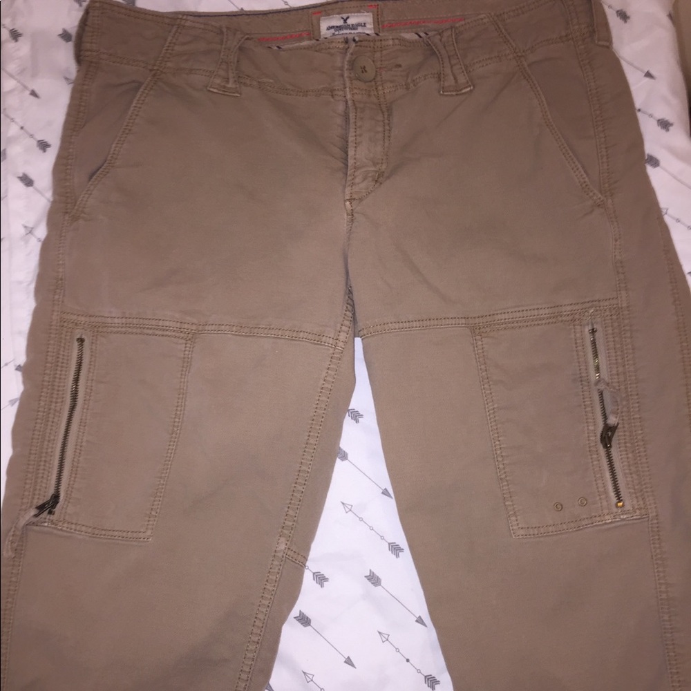 American Eagle Bermuda cargo shorts
